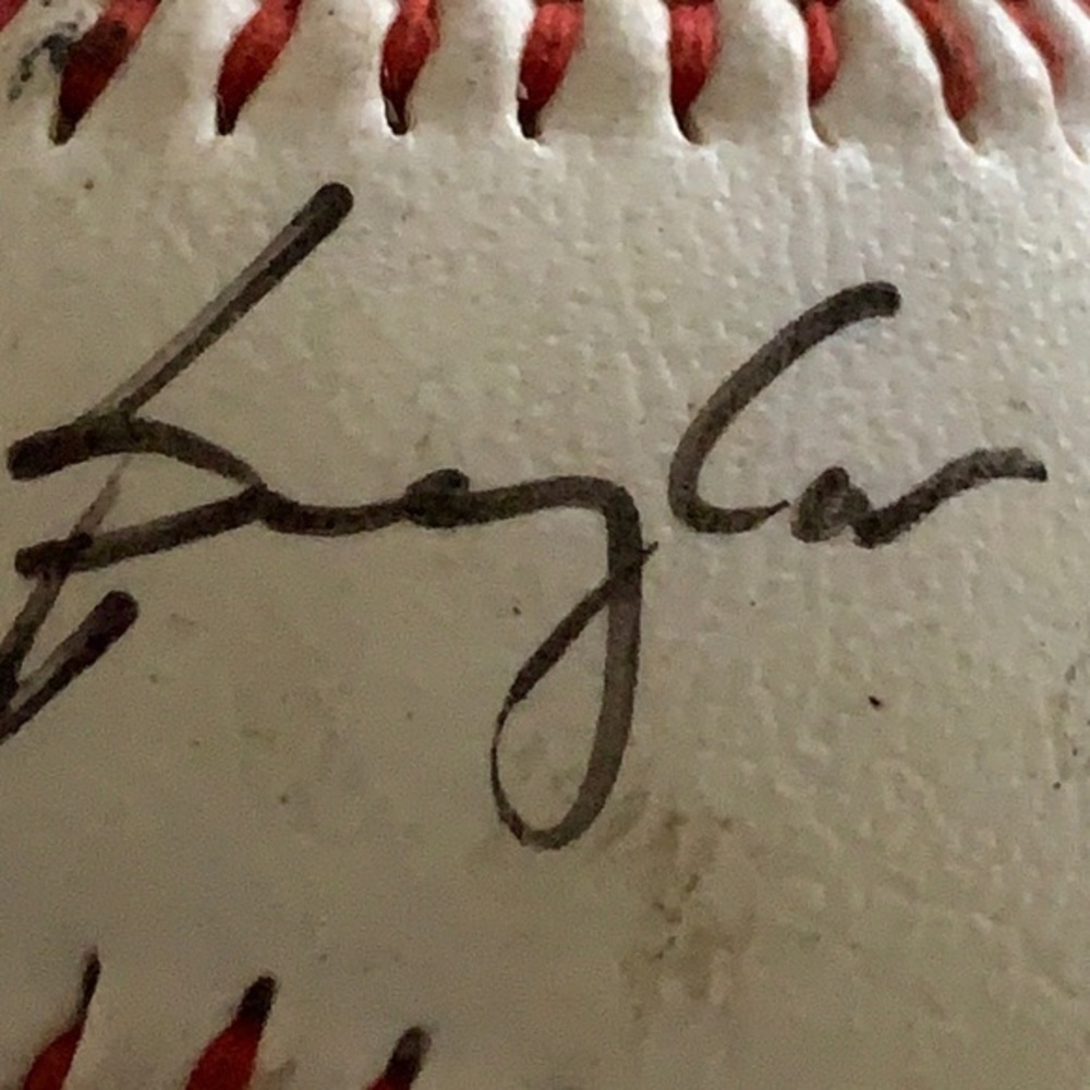 Autographed Baseball with inscription by Don Baylor 1997 not certified - Picture 3 of 6